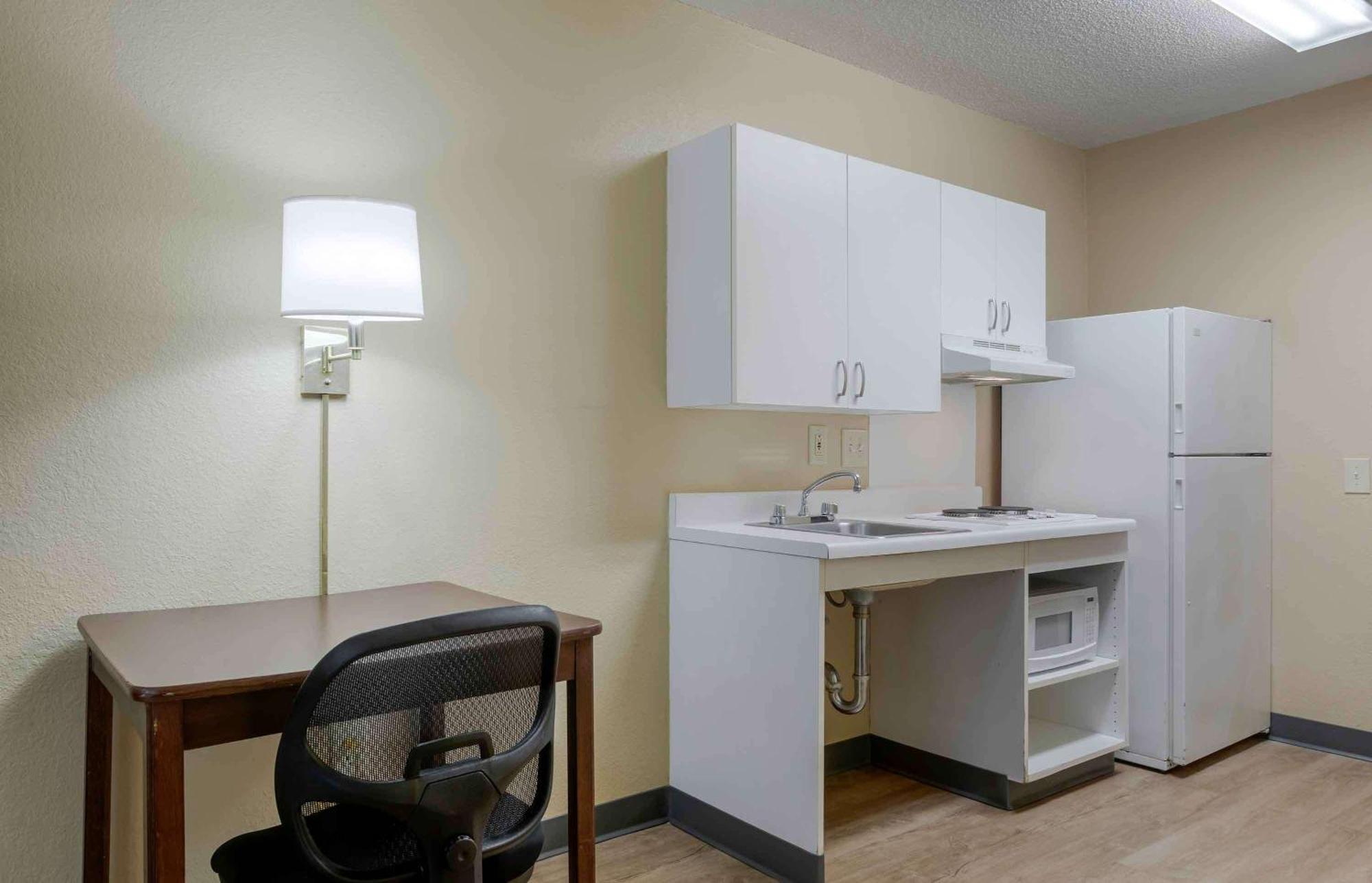 Extended Stay America Suites - Los Angeles - Torrance - Del Amo Circle מראה חיצוני תמונה